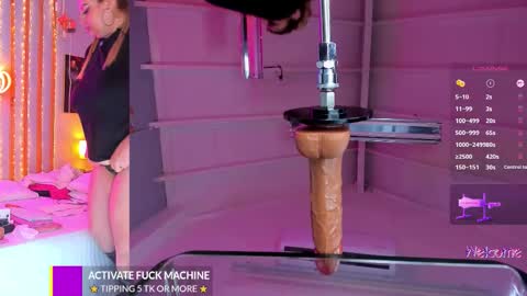  Miss Pawi online show from February 10, 9:08 pm