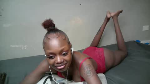 miss_pretty01 online show from May 4, 10:00 am