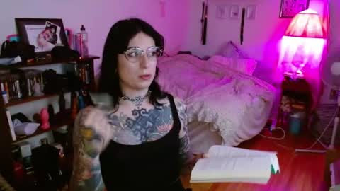 Raven online show from June 10, 7:46 pm