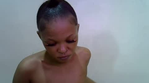 Snapshot of miss_rihanna2 chatting on February 21, 6:36 am miss_rihanna2 online show from February 21, 6:36 am