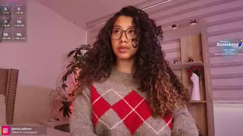 Amy Olivera online show from October 7, 1:08 pm