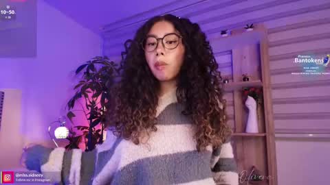 Amy Olivera online show from October 8, 1:09 pm