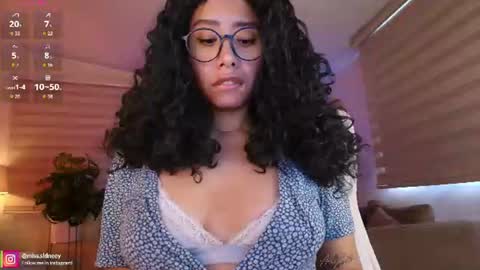 Snapshot of miss_sidney chatting on June 11, 1:09 pm Amy Olivera online show from June 11, 1:09 pm