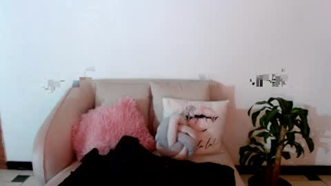 Sophie online show from April 10, 2:06 am