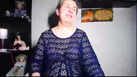 Snapshot of miss_tasha_kom chatting on November 30, 4:22 pm miss_tasha_kom online show from November 30, 4:22 pm