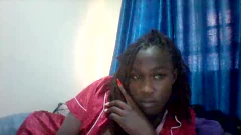 Snapshot of miss_vall chatting on November 19, 12:16 pm miss_vall online show from November 19, 12:16 pm