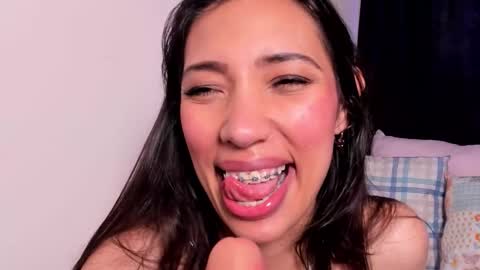 Miss Veronica online show from November 28, 1:47 pm