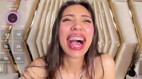 Snapshot of miss_veronicaa chatting on December 3, 2:38 pm Veronica summer 7AM to 1500 PM hour GMT-5 online show from December 3, 2:38 pm