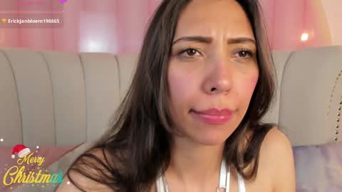Snapshot of miss_veronicaa chatting on December 24, 5:44 pm Veronica summer 7AM to 1500 PM hour GMT-5 online show from December 24, 5:44 pm