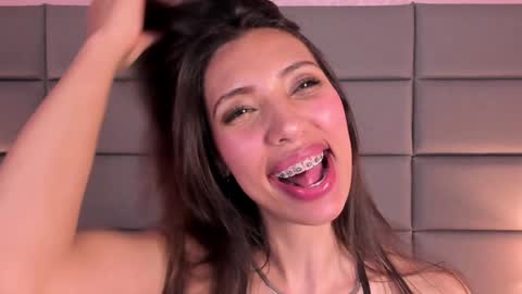 Snapshot of miss_veronicaa chatting on January 8, 5:37 pm Veronica summer 7AM to 1500 PM hour GMT-5 online show from January 8, 5:37 pm