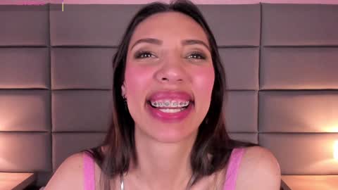Snapshot of miss_veronicaa chatting on January 17, 5:41 pm Veronica summer 7AM to 1500 PM hour GMT-5 online show from January 17, 5:41 pm