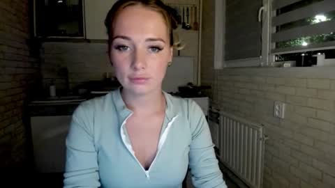 miss_you20 online show from September 15, 7:14 pm