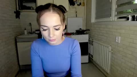 miss_you20 online show from September 27, 8:14 pm
