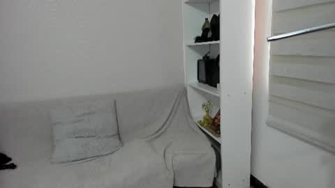 Snapshot of missallydoll chatting on June 10, 11:31 am Ally OFMissallydoll . online show from June 10, 11:31 am