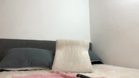 Snapshot of missameliah chatting on May 5, 12:35 pm Ameliahs online show from May 5, 12:35 pm