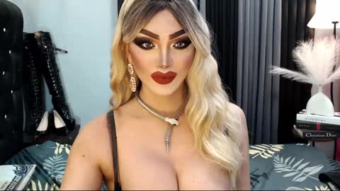 PRIESTESS CHANNEL online show from February 16, 9:59 pm