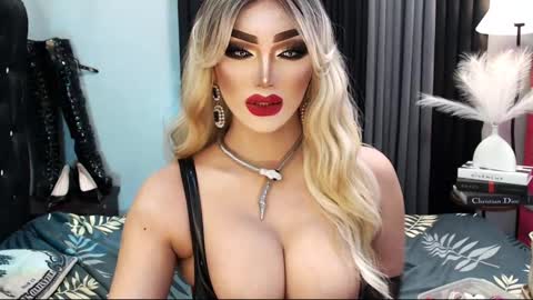 PRIESTESS CHANNEL online show from February 17, 7:10 pm