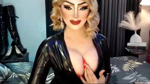 PRIESTESS CHANNEL online show from September 24, 8:56 pm