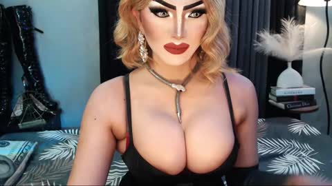 PRIESTESS CHANNEL online show from October 28, 12:25 am