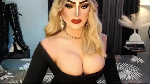 PRIESTESS CHANNEL online show from November 14, 4:49 pm