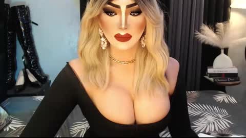 PRIESTESS CHANNEL online show from November 15, 2:24 pm