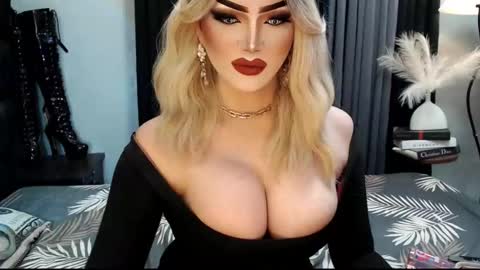 PRIESTESS CHANNEL online show from December 4, 10:29 pm