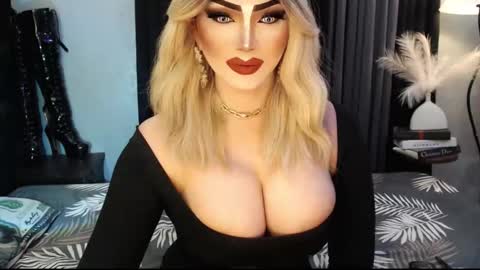 PRIESTESS CHANNEL online show from December 5, 6:59 pm