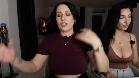 Miss online show from April 18, 9:37 pm