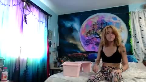 Snapshot of misseeva chatting on September 19, 4:29 pm MissEeva online show from September 19, 4:29 pm