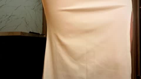 Snapshot of missescarleth chatting on July 2, 2:11 am Escarlet online show from July 2, 2:11 am