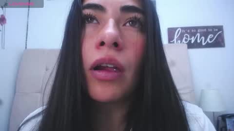 Snapshot of missexy303av chatting on February 16, 4:32 pm missexy303av online show from February 16, 4:32 pm