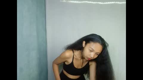 MadagascarQueen online show from April 30, 10:43 am