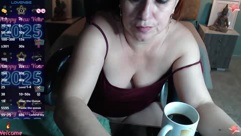 Snapshot of missgomezz_ chatting on January 8, 3:08 am Maria Gomezz online show from January 8, 3:08 am