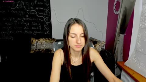 Snapshot of missis_sofiia chatting on November 9, 7:06 am Sofia online show from November 9, 7:06 am