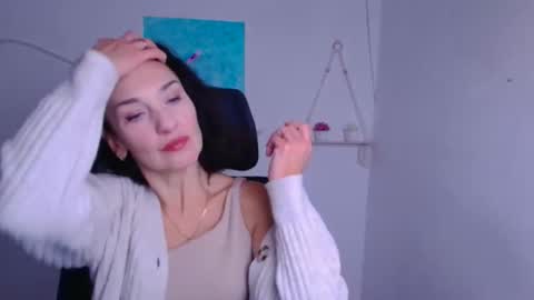 Snapshot of misskristyyy chatting on January 18, 12:31 pm Christina online show from January 18, 12:31 pm