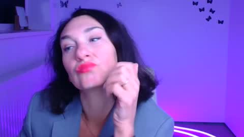 Snapshot of misskristyyy chatting on January 19, 12:20 pm Christina online show from January 19, 12:20 pm