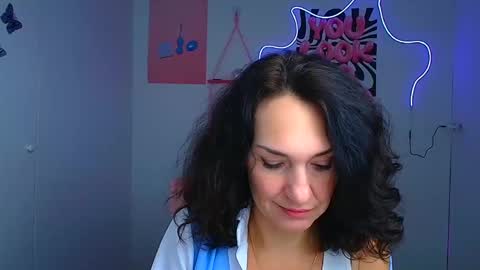 Snapshot of misskristyyy chatting on February 9, 12:31 pm Christina online show from February 9, 12:31 pm