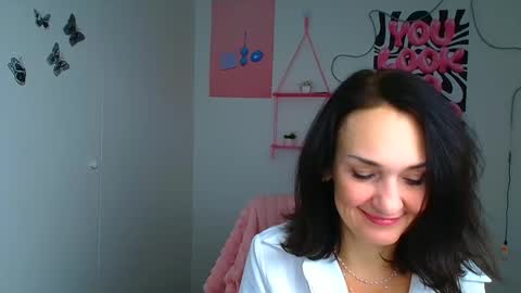 Snapshot of misskristyyy chatting on February 15, 12:14 pm Christina online show from February 15, 12:14 pm