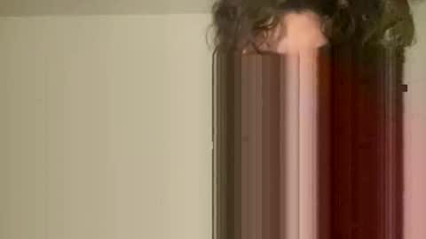 Snapshot of misslia101 chatting on October 22, 3:40 am misslia101 online show from October 22, 3:40 am