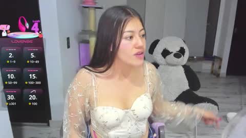 Loren online show from February 25, 2:21 am