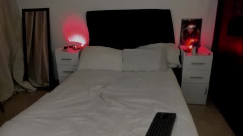 Lucye Robbie online show from September 14, 2:11 am