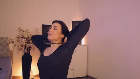 Lullu online show from January 24, 4:59 am