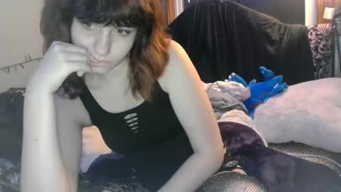 missmacabre666 online show from May 22, 7:04 am