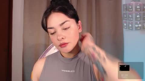 missmariana_ online show from September 27, 12:04 am