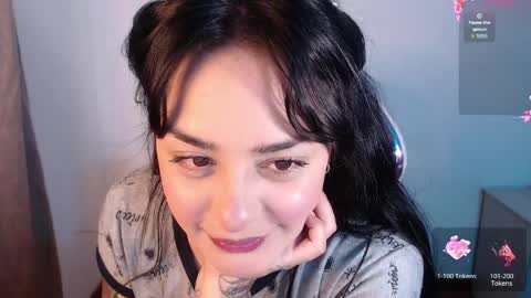 missmariana_ online show from April 1, 11:35 pm