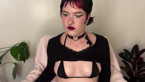 missmarinamay online show from January 10, 11:31 pm