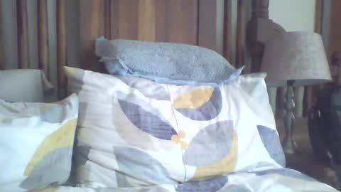 4bdn couple online show from December 18, 7:47 am