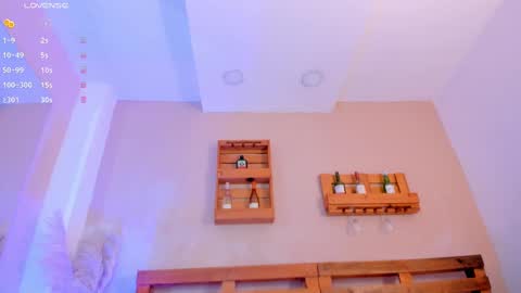 Mia  online show from October 29, 11:45 am