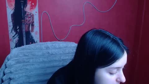 Mia online show from February 24, 12:36 pm