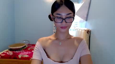 Snapshot of missminervaa chatting on June 20, 7:00 am missminervaa online show from June 20, 7:00 am